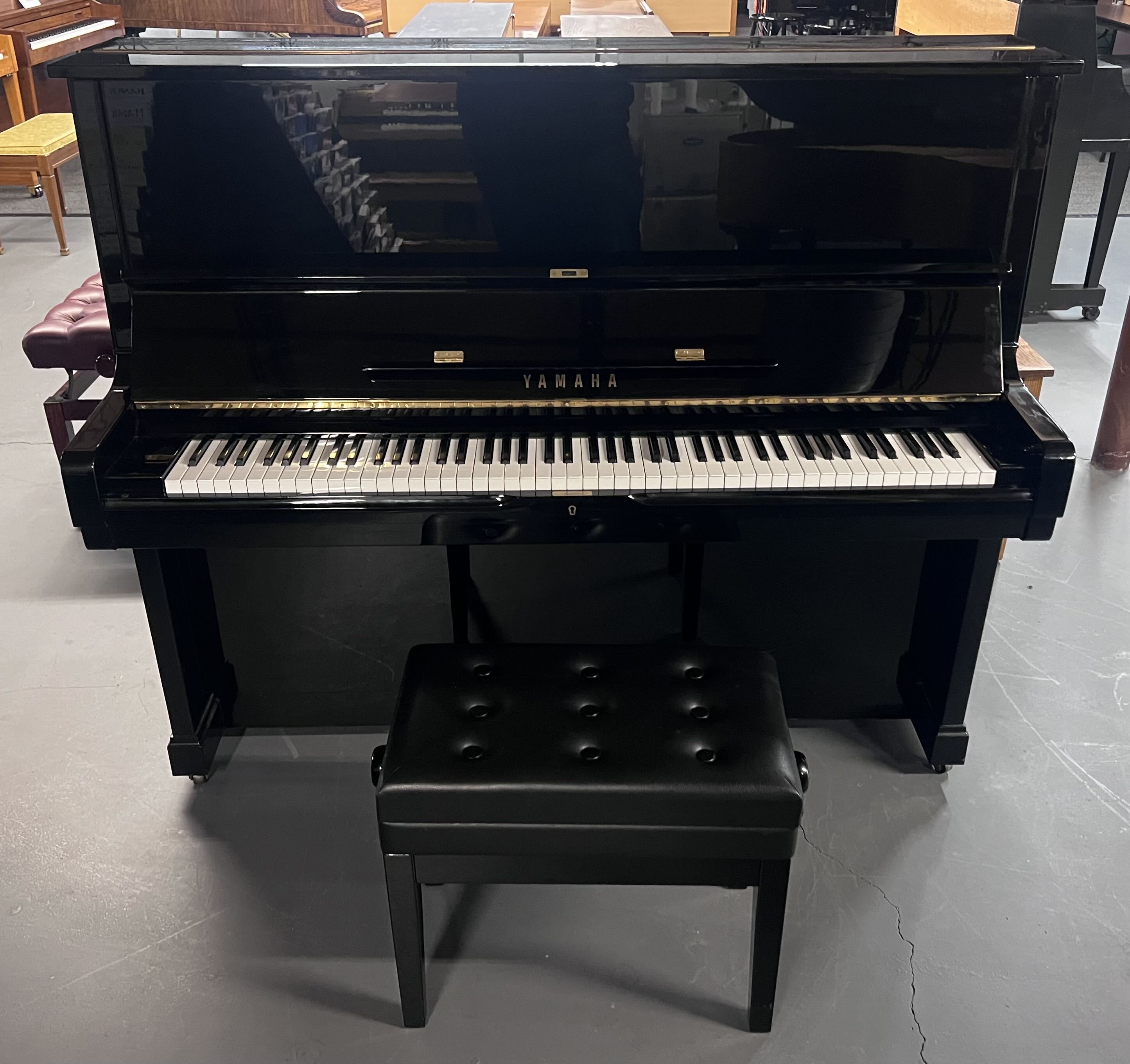 Yamaha U2 Black Gloss